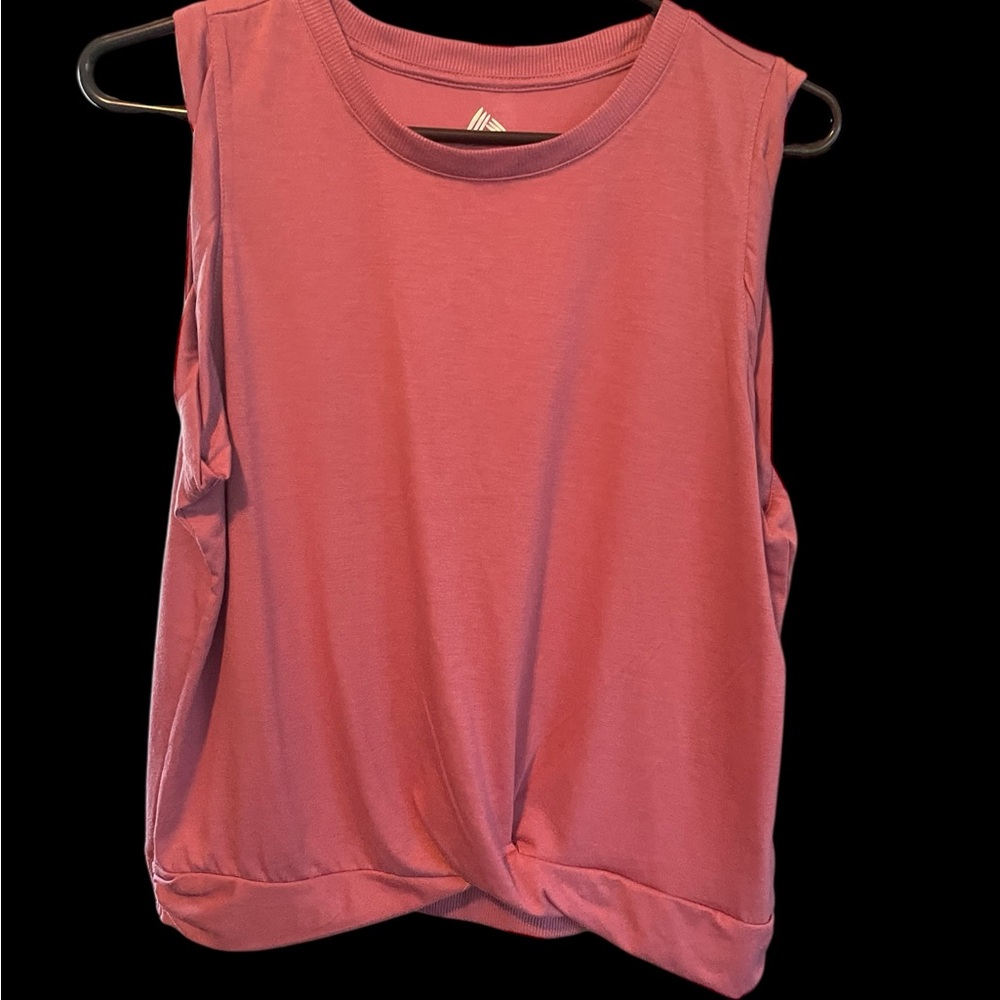 28 Women's RBX Sleeveless Top